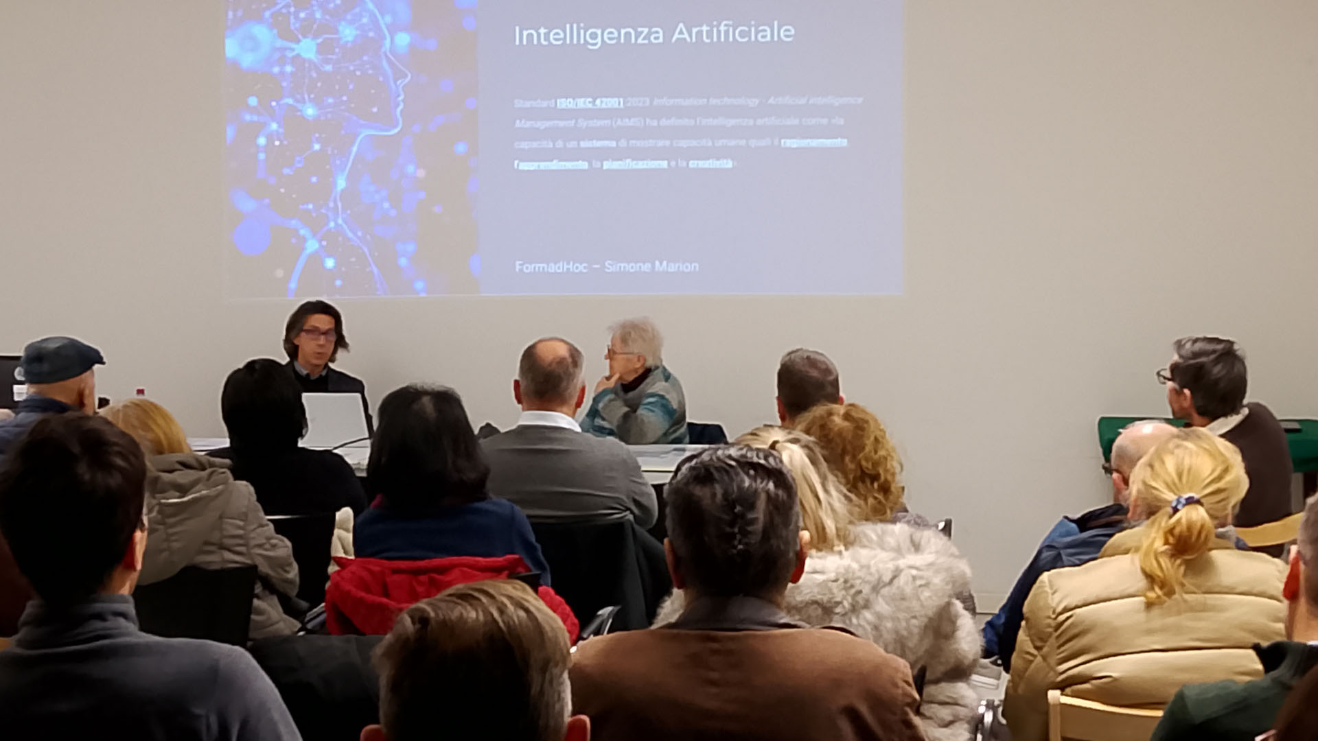 Intelligenza Artificiale. Modelli, applicazioni, sfide.